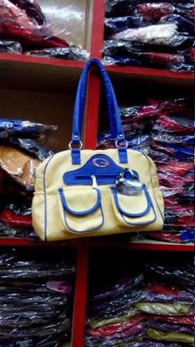 Purse Collection in Noida Sector 27,Delhi - Best Bag Manufacturers in Delhi  - Justdial