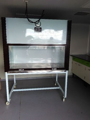 Vertical Laminar Flow Cabinet