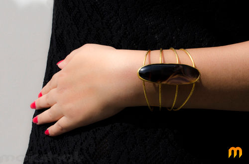 Designer Hand-Cuff