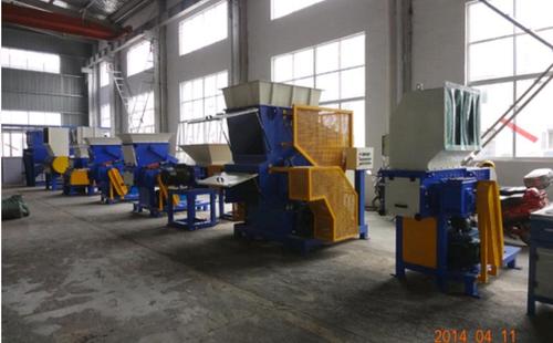 Automatic Plastic Shredder And Crusher Machine