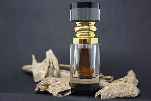 Orange To Green Brown Viscous Liquid Color Highly Pure Agarwood Oil at ...