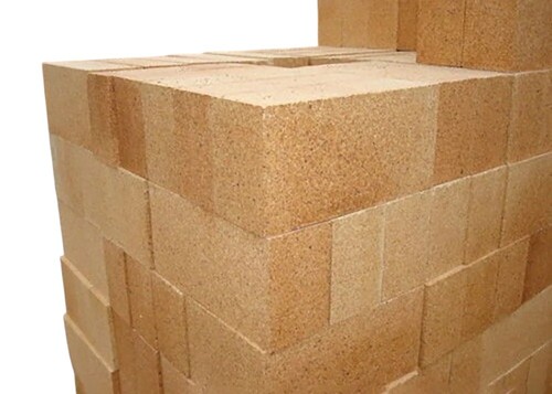 फायर ब्रिक्स और मोनोलिथिक्स