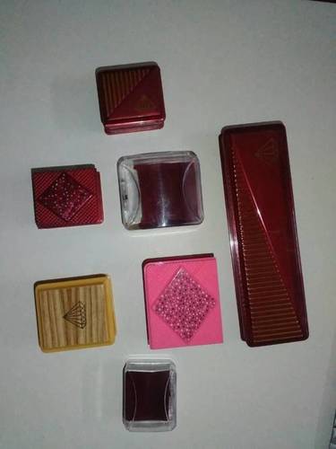 plastic jewelry boxes