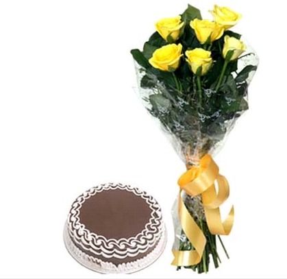Yellow Delight Rose Cake 