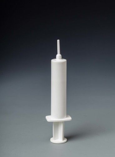 10Ml Plastic Udder Syringe For Cattle And Dairy Grade: Medical Grade