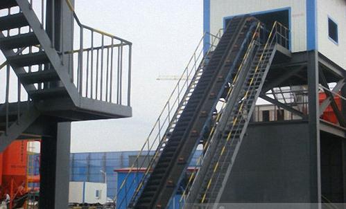 Large Conveying Capacity Inclined Belt Conveyor System