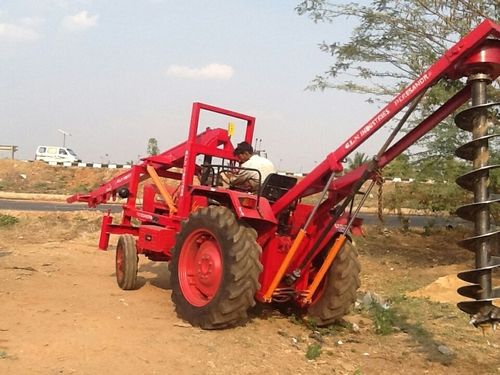 Tractor Mounted Pole Erection And Pit Making Machine