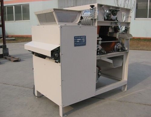 Almond Cracking And Shelling Machine