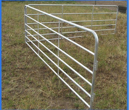 Cattle Sheep Horse Fence Dimensions: Height:1800-3000Mm Width:2750Mm(Popular) Pale:50Mm