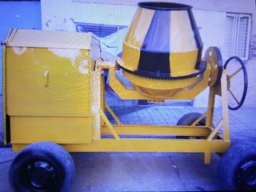 Manually Operated Heavy Duty Concrete Mixer Machine