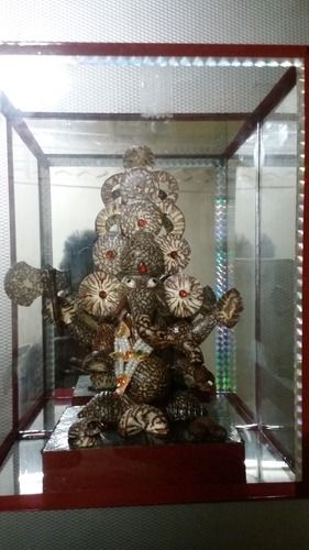 Durable Ganesh Statue Made Up Of Supari