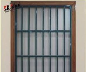 Metal Window Green Railing Height: Any  Centimeter (Cm)