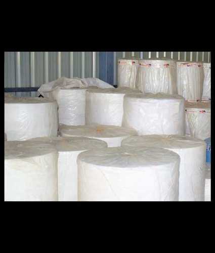 Non Woven Bag Fabrics Capacity: 5 Ton/Day