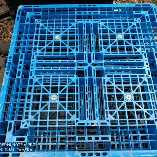 Blue Chemical Resistant Plastic Pallets