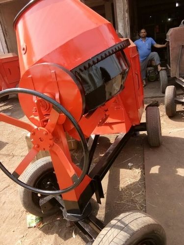 Red 10/7 Cft Capacity Concrete Mixer Machine