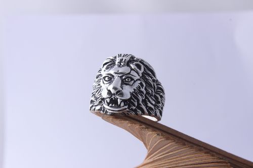 Silver Lion Face Finger Ring