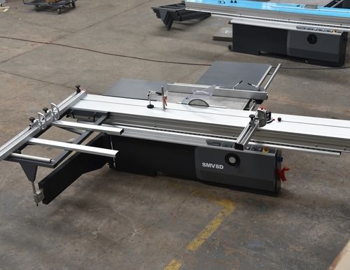 Precise Sliding Table Panel Saw