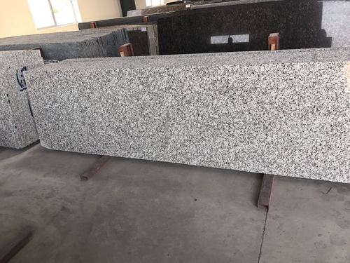Superior Grade Platinum White Granite Application: Flooring at Best ...