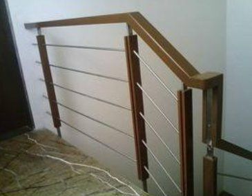 Wood And Stainless Steel Railing