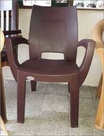 Villa Moulded Plastic Chairs