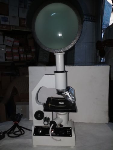 Cotton Projection Microscope