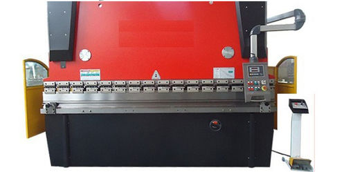 Hydraulic NC Press Brake - 30 Ton Capacity, High Mechanical Strength & Precision Control | PLC Programmable Bending, Digital Display, Automatic Functionality