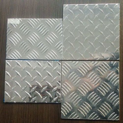 1060 Big, Small 5 Bars, Neddle Pattern Chequered Aluminum Sheet Grade: 1**