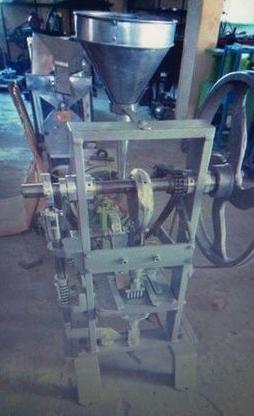 Camphor Tablet Making Machine