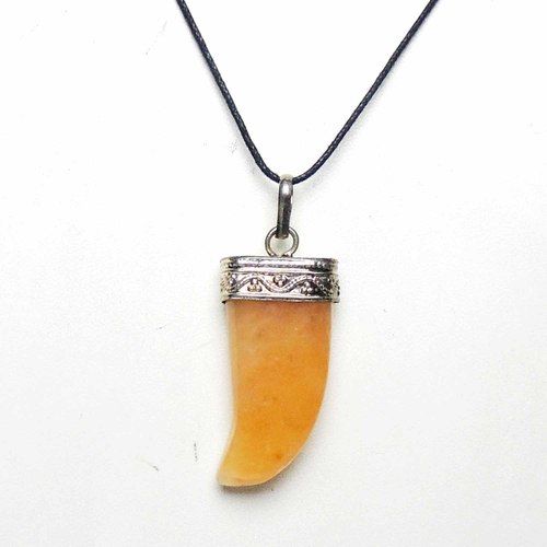 Natural Stone Red Aventurine Healing Nail Pendant For Confidence