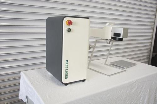 Semi Automatic Fiber Laser Marking Machine