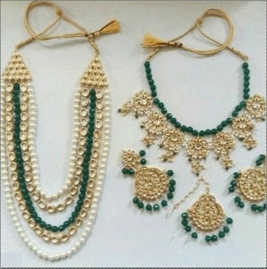 Superior Finish Artificial Necklaces