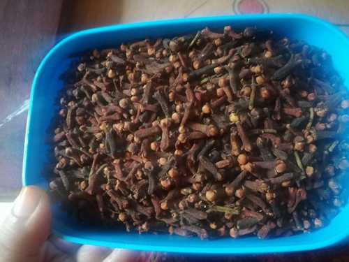 Round Brown Color Dried Cloves