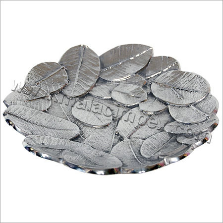 Leaf Shaped Aluminum Platter