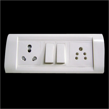 6 Module Plate with Switch & Socket