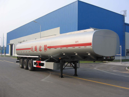Oil Tanker Trailer By SHANDONG CHENG XINDA SPECIAL VEHICLE MANUFACTURING CO. LTD.