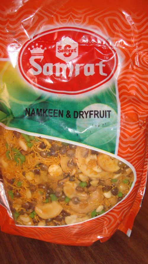 Glass Dry Fruits Mixture Namkeen