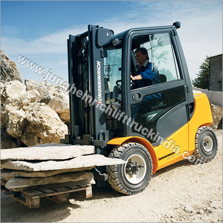 Forklift Truck Hire Service