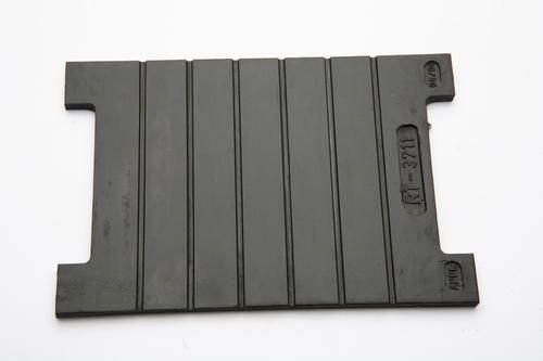 grooved rubber sole plate