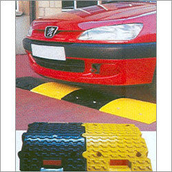 Plastic Speed Breaker AE 1011