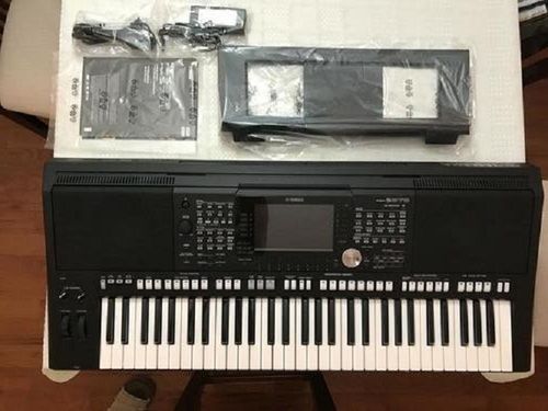 Electric Powered Psr S975 Keyboard (Yamaha)