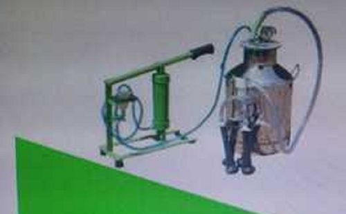 Eco-Friendly Hand Operated Milking Machine