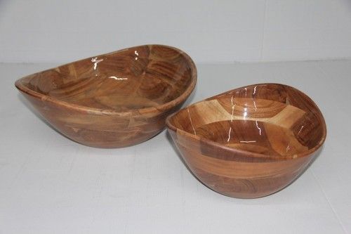 Salad Bowl In Enamel Weight: 0.830  Kilograms (Kg)