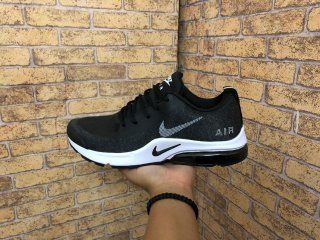 nike sports shoes