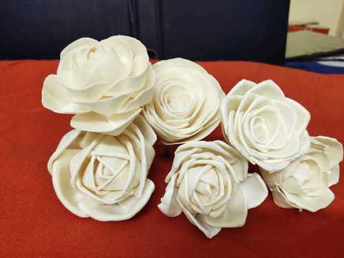 Easy To Clean White Color Sola Flowers