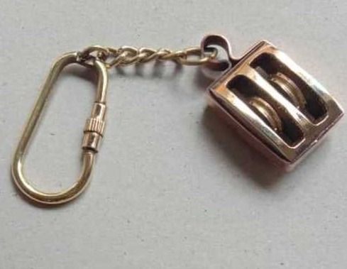 Metal Pulley Design Brass Keychain