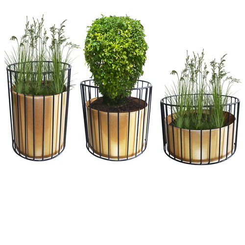 Metal Wire Based Designed Planter With Stand Set Of 3