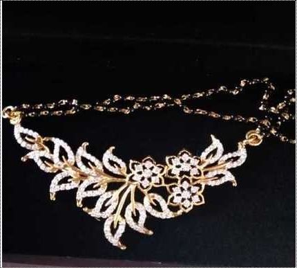 Ladies Diamond Studded Necklace Diamond Clarity: Fl