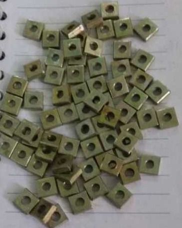 Threaded Square Iron Nuts