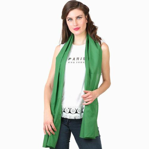 Machine Made Plain Green Color Ladies Cotton Stoles Fashion Scarfs (Size: 70 X 180 Cm)