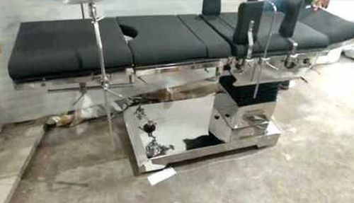 Ortho Operation Theater Table For Surgical Procedure Design: Without Rails